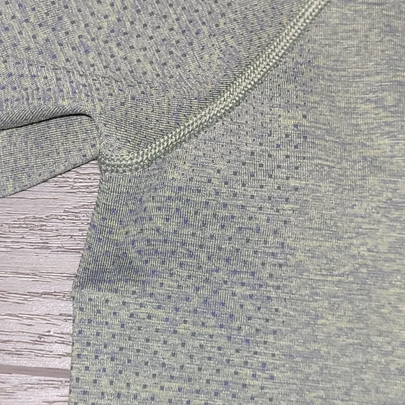 Lululemon Crush The Distance Shirt Size 10 - Picture 5 of 15